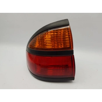 Stop Lambası Sol Sarı Renault Laguna Iı Bm 99- (Oem No: 7700420122)