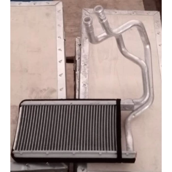 Radyatör Kalorifer L200 06-15 None (Oem No: 7801A382)