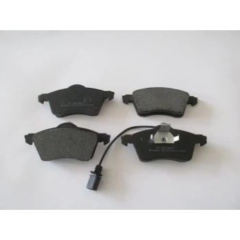 2002-2003 Volkswagen Transporter T4 Ön Fren Balatası 1,9-2,4-2.5(Kablolu)Disk)156,4X68,8X19,90)Bramax (Adet) (Oem No:7D0698151D)