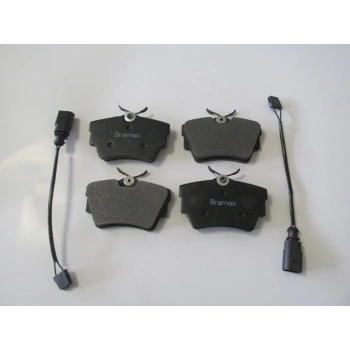 1996-2001 Volkswagen Transporter T4 Arka Fren Balatası (2 Kablolu)(Disk)(94,8X57,4X15)(Bramax) (Adet) (Oem No:7D0698451B)