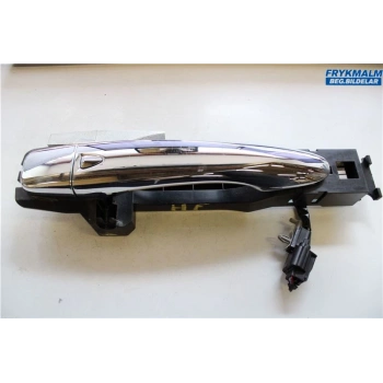 Kapı Kolu Navara 16Sonrası / Xtraıl 14-16 Dış Ön Sağ / Arka Sag Sol 4 Fişli Krom+Kilit Kapaklı (Oem No: 80646-4Cl0B)