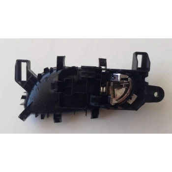 Nıssan Qashqaı- J11- 14/21; Arka Kapı İç Açma Kolu Sağ Nikelajlı (Oem No: 80670-4Ea0B)