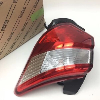 Stop Lambası Dıs Sag Japon Yarıs (P13) 1.0:1.5:1.5 Hybrid 17- (Oem No: 81550-0Db60)