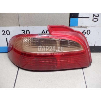 Stop Lambası Avensis  98-00 Duysuz Sol (Oem No: 81561-05050)
