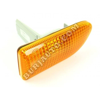 Sinyal Lambası Çamurluk Avensis 98-02 Sağ (Oem No: 81731-05020)
