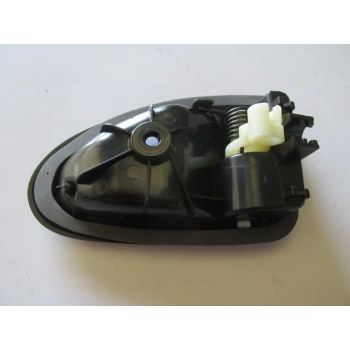 1999-2002 Renault Megane Ön Kapı İç Açma Kolu Sol Siyah Oem No: 8200028994