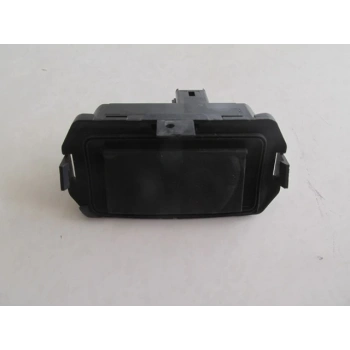 Renault Latıtude- 11/15; Bagaj Açma Düğmesi (Butonu) (Oem No: 8200076256)