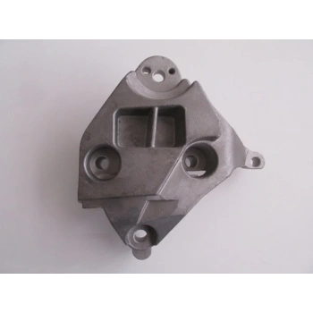 Renault Kangoo- 98/03; Motor Üst Bağlantı Kulağı (Takoz) (Alüminyum) (Oem No: 8200101849)