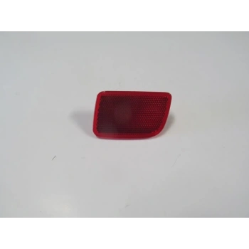 Renault Master- 3- 11/19; Arka Tampon Reflektörü Sağ Kırmızı (Oem No: 8200152643)