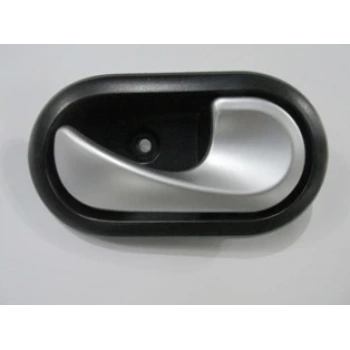 Renault Clıo- 2- Sd/Hb- 05/08; Ön Kapı İç Açma Kolu Sağ Siyah (Elceği Gümüş Gri) (Oem No: 8200174074)
