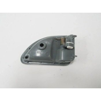 1998-2003 Renault Kangoo Ön Kapı İç Açma Kolu Sol Gri Pütürlü (Tw) (Adet) (Oem No:8200259376)