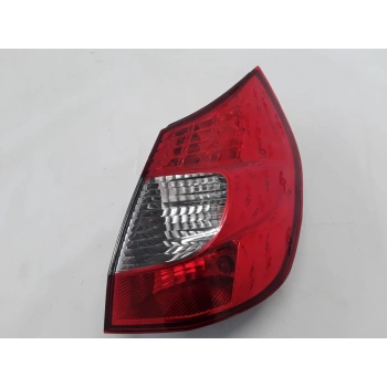 Stop Lambası Sag Unıt..Ece.Led Type Renault Scenıc Iı Bm 06-09 (Oem No: 8200474327)