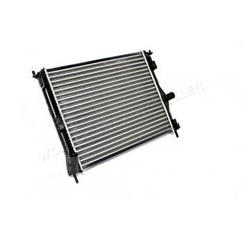 Radyatör Su Logan 04-12 / Sandero 08-13 / 1.2-1.4-1.6 M-T Klimasız Mekanik (Oem No: 8200735038)