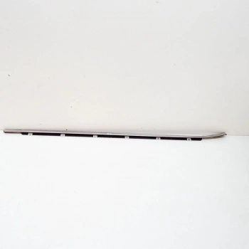 Cam Sıyırıcı Ceed 12-16 Ön Kapı Dış Sağ (Oem No: 82220-A2010)