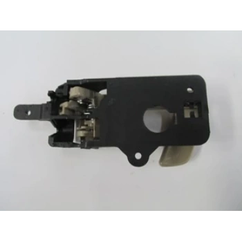 Hyundaı Santa Fe- 06/10; Ön Kapı İç Açma Kolu Sağ Bej (Hushan) (Oem No: 82620-2B000-J9)