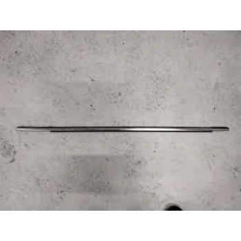 Cam Sıyırıcı İ20 21Sonrası Arka Kapı Dış Sol (Krom) (Oem No: 83210-Q0010)