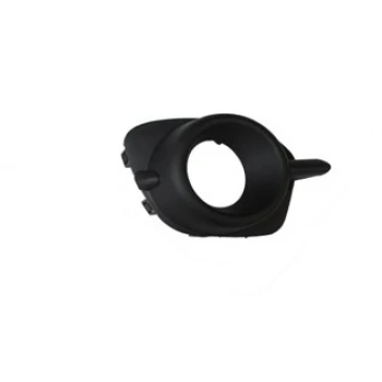 Mıtsubıshı L200- Pıck Up- 14/15; Sis Lamba Kapağı Sağ Sis Delikli Siyah (Fpı) (Oem No: 8321A598)