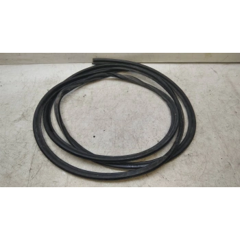 Bant Starex Ön Cam Lastiği (Oem No: 86121-4A000)