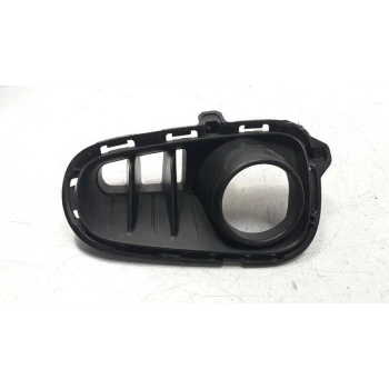 Sis Lamba Kapağı Rıo 18Sonrası H.B Siyah Sağ (Oem No: 86524-H8010)