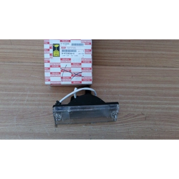 Tampon Sinyali Sağ Beyaz Japon Tfr 2.5 Td 01-02 (Oem No: 8-97228-266-0)