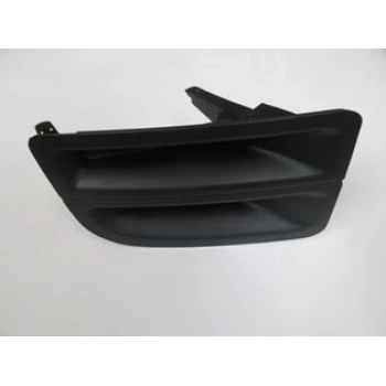 Isuzu D Max- Pıck Up- 12/17; Sis Lamba Kapağı Sağ Sis Deliksiz (Bfn) (Oem No: 8-98099827-1)