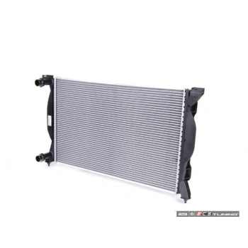 Radyatör Su A4 01-08 Alz-Bfb-Bex-Alt-Avb-Avf-Awx 1.8-1.9 Tdı Manuel Brazıng (Oem No: 8E0121251A)