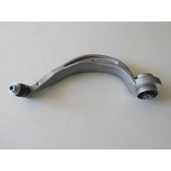 Audı A5- 08/12; Ön Alt Tabla Sağ Eğri Tip Burçlu/Rotilli (65 Mm M14) (Salıncak) Alüminyum (Sh) (Oem No: 8K0407694T)