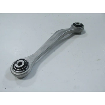 Audı A4- 15/18; Arka Üst Tabla Sağ Düz Tip Burçlu (Salıncak) (Sh) (Oem No: 8K0501530K)