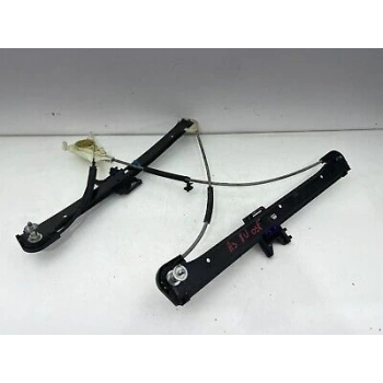 Cam Krıkosu Arka Sag Motorsuz Vw A3 Bm 13- (Oem No: 8V4839462)