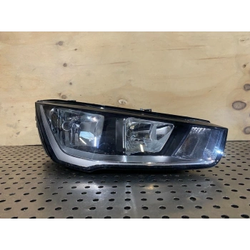 Far Sağ Vw A1 Bm 15- (Oem No: 8Xa941004)