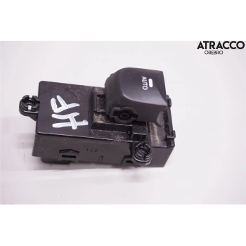 Düğme Cam Açma İ30 12-16 Sağ (Oem No: 93576-A6000)