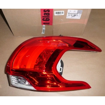 Stop Lambası Dış Sağ Psa 2008 B.M 2012- (Oem No: 9678074380)