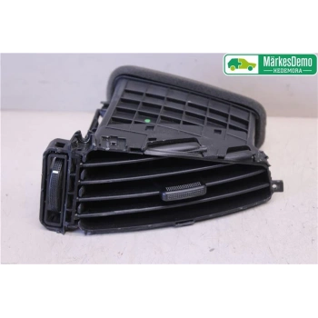 Kalorifer Izgarası İ20 12-14 Orta Sağ (Oem No: 97420-1J6004X)