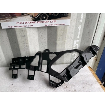 Arka Tampon Sağ Baglantı Ayagı Psa 5008 (P87) B.M 2017- (Oem No: 9814615980)