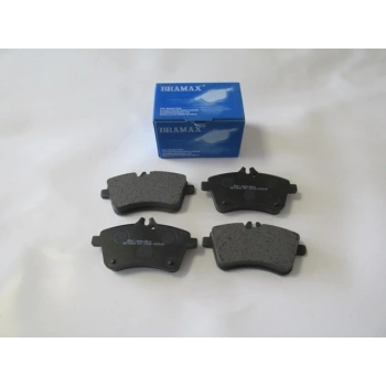 Mercedes A Class- W169- 05/08; Ön Fren Balatası (Kablosuz)(Disk)(131.8X70X18.5)(Bramax) (Oem No: A1694200120)