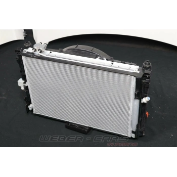 Su Radyatörü Otom. Sanzuman Mercedes 204-212-207-Glk X204 651-274-113-276 2009-2016 (Oem No: A2045003603)