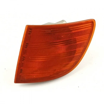 Sınyal Lambası Sol Amber (Sarı) Mercedes Vıto.110.D-Cdı Om.611-Om.601 96-03 (Oem No: A6388200021)