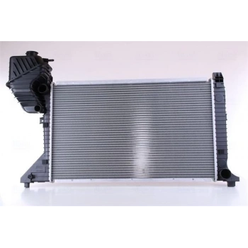 Su Radyatörü Mercedes Sprt.208,308,213,313,413Cdı M611 00-06 (Oem No: A9015003500)