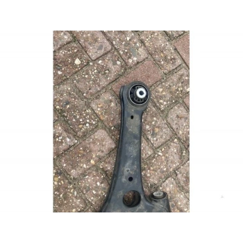 Salıncak Ön Alt Sağ Mercedes Sprınter 907-910 Bm 2018- (Oem No: A9103302600)