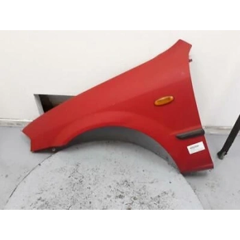 Çamurluk 323  99-01 Famılıa Ön Sol (Oem No: Bj3K-52-211A)