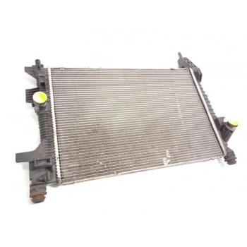 Radyatör Su Focus Iıı 11-15 / C Max Iı 10Sonrası / 1.0 Ecoboost M-T 26Mm Brazıng (Oem No: Cv618005Vb)
