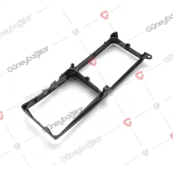 Far Çerçevesı Sol . Japon Canter (Fe515, Fe519, Fe635, Fe659) 2.8 D:3.6 D:3.9 D:3.9 Td 98-08 (Oem No: Mc140652)