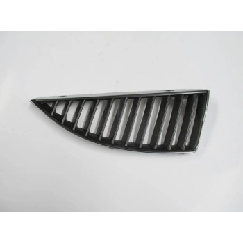 Mıtsubıshı Lancer- 04/06; Ön Panjur Sağ Nikelaj Çıtalı (Fpı) (Oem No: Mn161114)