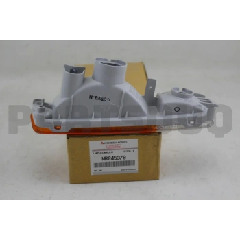 Tampon Sınyalı Sol . Japon L200 (K64, K74) 2.5 D:2.5 Td 99-03 (Oem No: Mr245379)