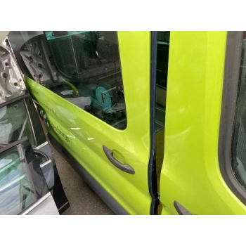 Orta Kapı Sürgülü Sağ Camlı Ford Transıt V-363 Bm 14- (Oem No: Pbk31 B24602 Ah)