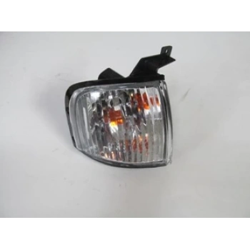 Mazda B2500- Pıck Up- 04/06; Ön Sinyal Sağ Beyaz (Aa Motor) (Oem No: Um47-51-060)