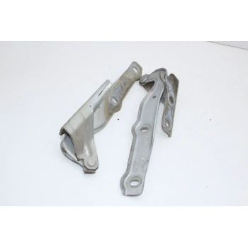 Menteşe Kaput Sağ Scırocco None (Oem No: Vw-1K8823302D)