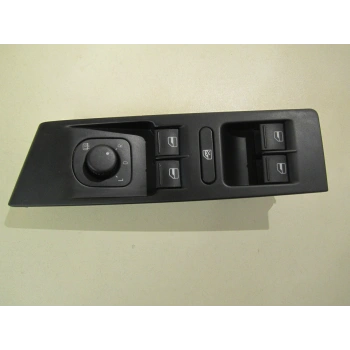 Cam Düğme Yuvası 4Lü Düğme Passat B7 None (Oem No: Vw-3Ab857857)