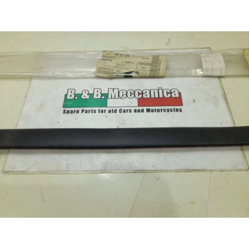 Kapı Bandı Polo Arka Siyah Sağ 01- None (Oem No: Vw-6N4853074)