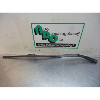 Silecek Kolu Polo None (Oem No: Vw-6Q1955409C)